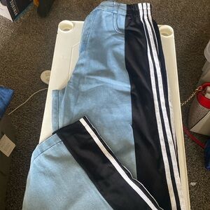 Denim jeans with the elastic waist